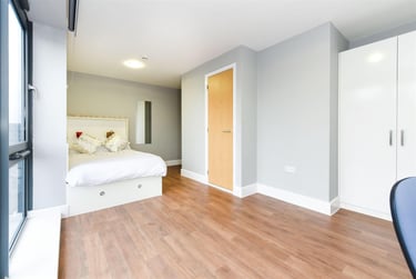 1 bed flat, Crewe Street, City Centre, Chester, CH13DA - Image 3